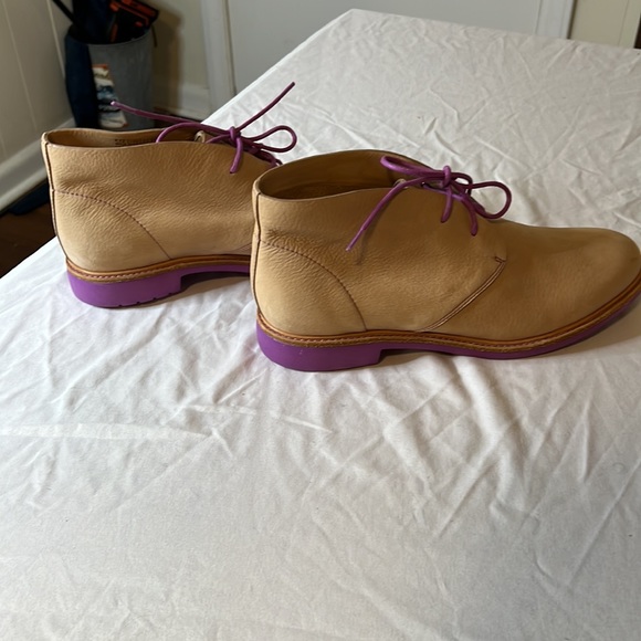 Cole Haan Tan and Purple Oxford’s in Size 9 1/2 B Women’s - Picture 5 of 8